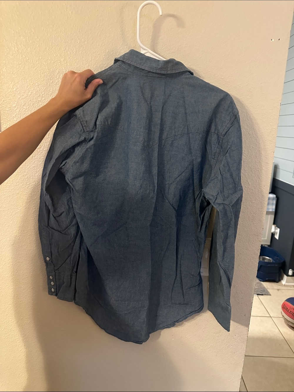 Wrangler Light Blue Denim Button-Up Shirt - Picture 4 of 4